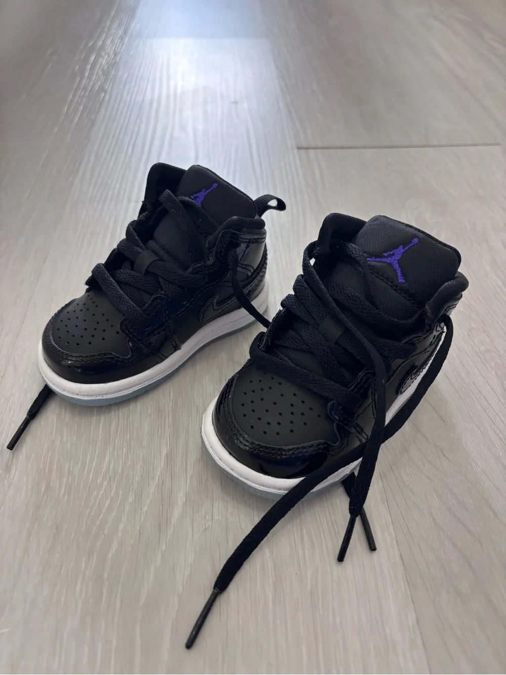 Jordan Toddler Black with Purple Jumpman High-Top Sneakers 4C